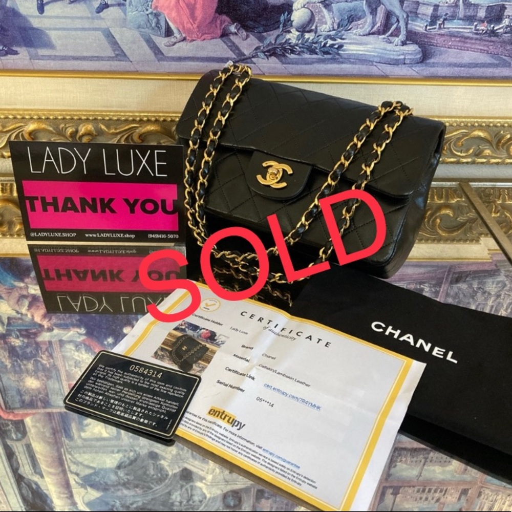 CHANEL Classic Double Flap Small